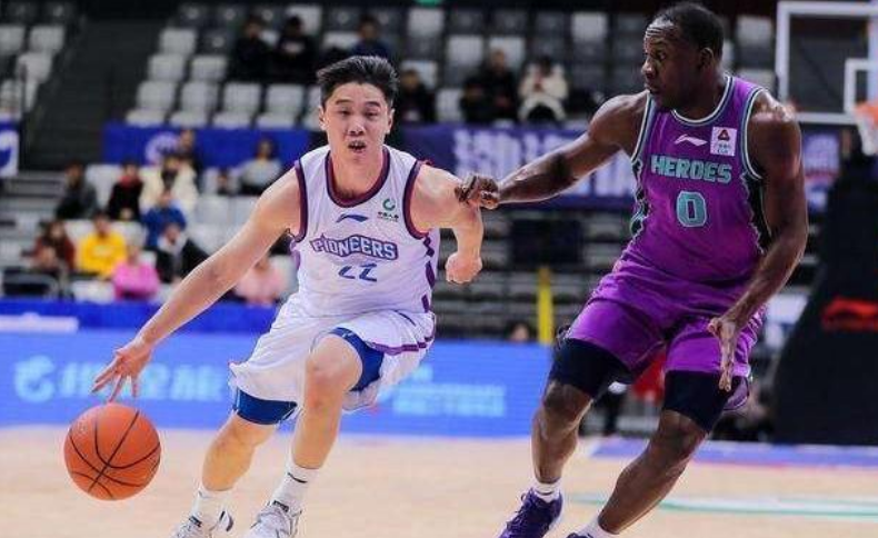 爱游戏官网-山东泰山内部会议纪要流出：关键时刻伤情更新，CBA常规赛使命明确，心理建设被强调的简单介绍