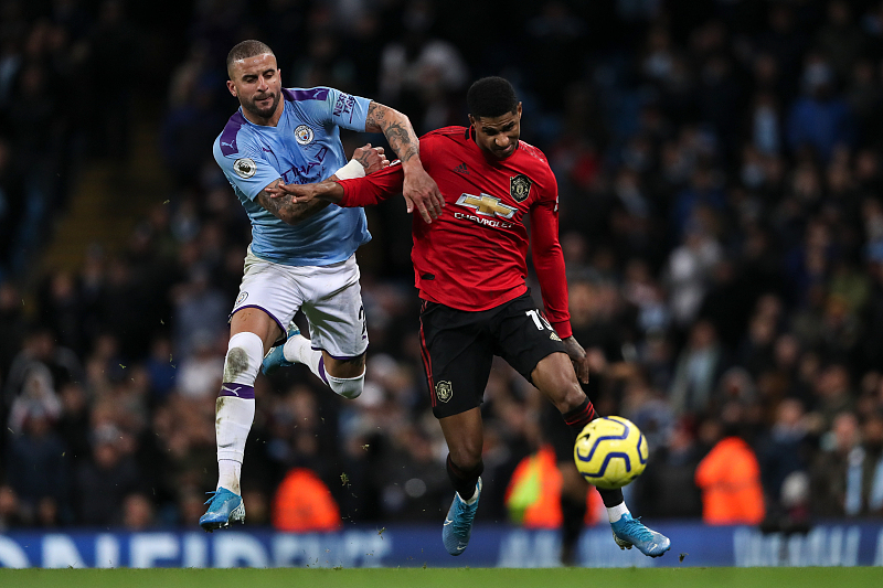 风云突变！阿贾克斯转会期外线爆发；西甲版图或变；目标明确；阵容厚度经受考验(埃因霍温与阿贾克斯巅峰对决)