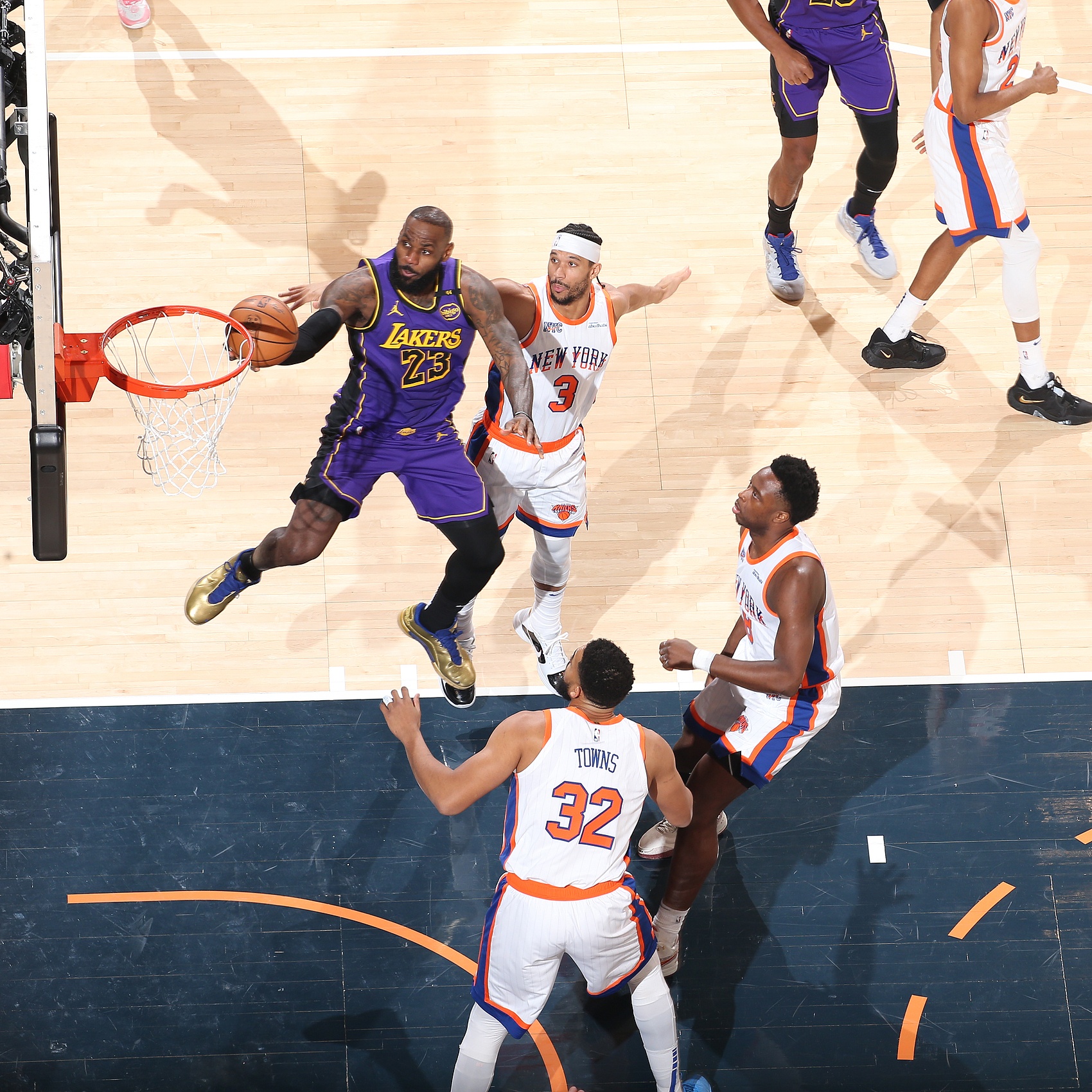 尼斯迎NBA季后赛关键赛,清晨篮板制胜,管理层满意,团队化学反应显著的简单介绍 尼斯迎NBA季后赛关键赛,清晨篮板制胜,管理层满意,团队化学反应显著的简单介绍